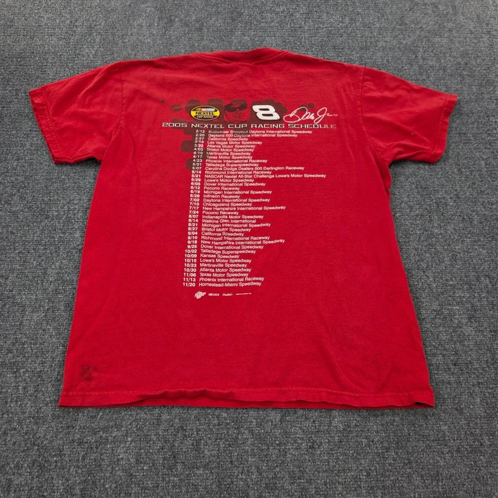 Vintage Dale Jr 8 Budweiser NASCAR Racing T Shirt Mens Medium Red 2005 Schedule‎